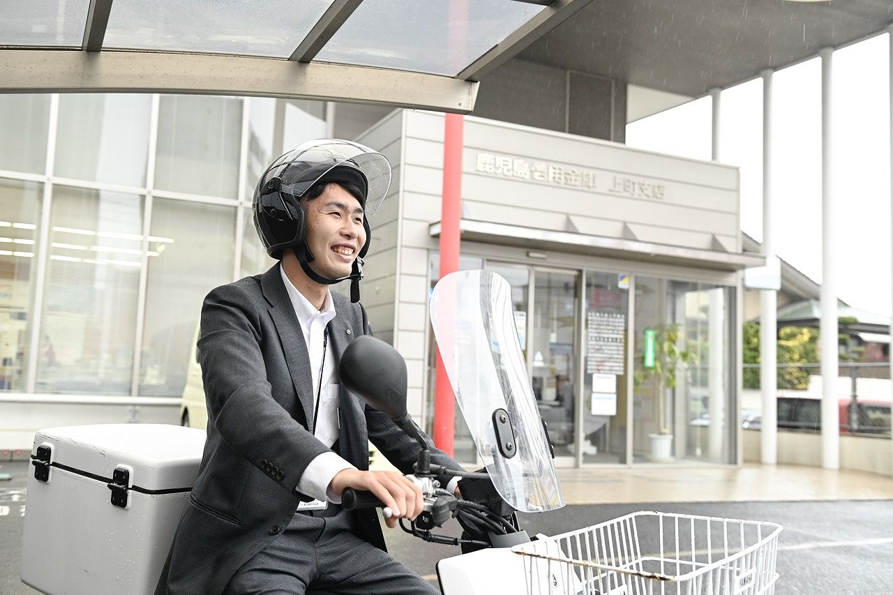 バイクでお客様を訪問